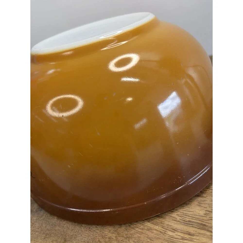 Pyrex Old Orchard 403 Mixing Bowl Fruit Gold Ombre Brown 2 1/2 qt So Nice